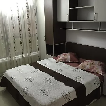 Apartamente Faleza Nord Apartman Konstanca
